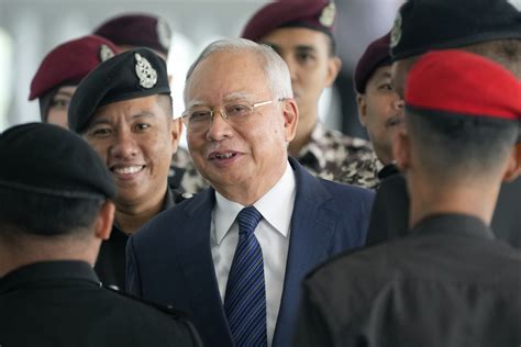 Malaysian court tosses jailed ex.